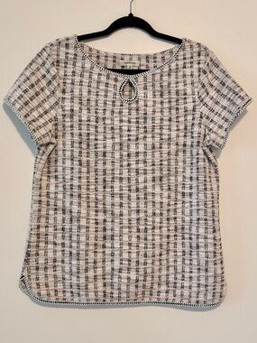Max Studio White, Black & Pink Short-Sleeve Tweed Top with Keyhole